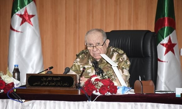 Le Général de Corps d’Armée, Saïd Chanegriha l’a affirmé hier à Constantine/  «  Le peuple algérien est assez lucide pour comprendre les conspirations qui se trament contre lui. »