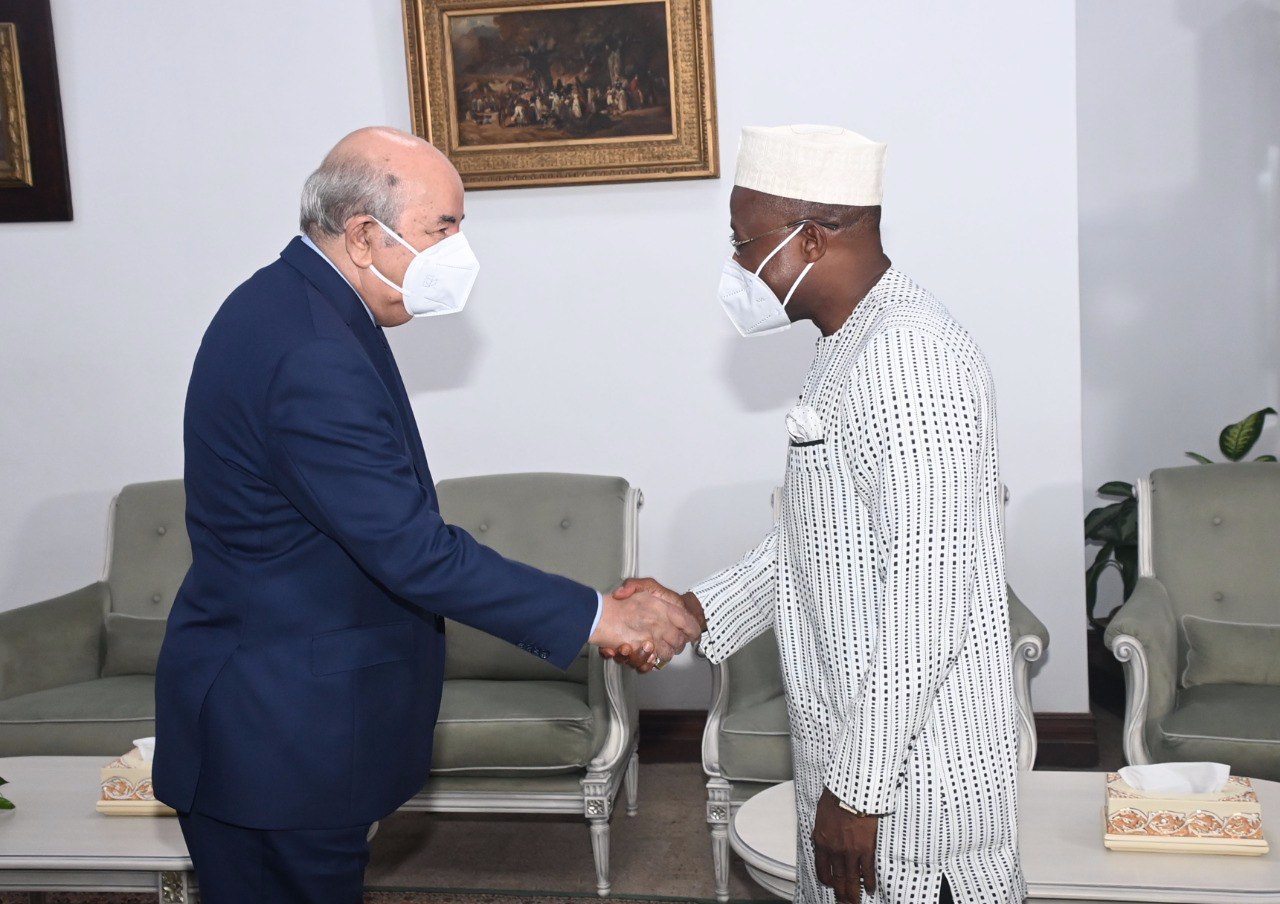 La sagesse de l’Algérie et de ses dirigeants reconnue/ Le Président Tebboune sollicité pour contribuer à une transition “réussie et apaisée” en Guinée