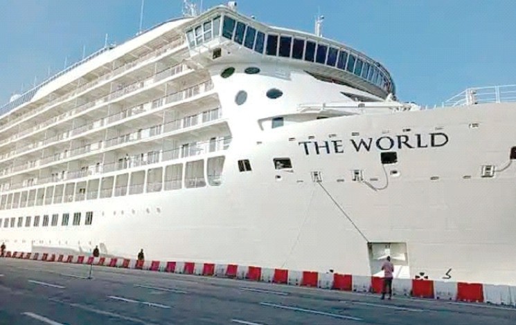 Oran / Un navire de croisière accoste avec 140 touristes étrangers à bord