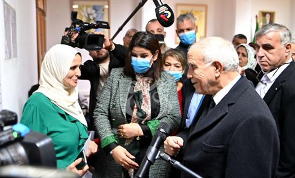 Révision périodique des listes électorales / Charfi supervise le lancement de l’opération