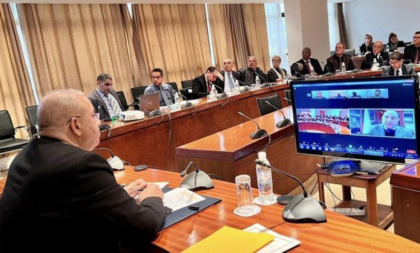 Lors d’une réunion avec les directeurs de wilayas de l’industrie / Zaghdar présente le plan d’action des directions locales pour l’année 2023