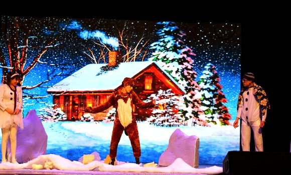 Théâtre pour enfants / “Echems Ennaïma” réjouit les enfants à la maison de la culture