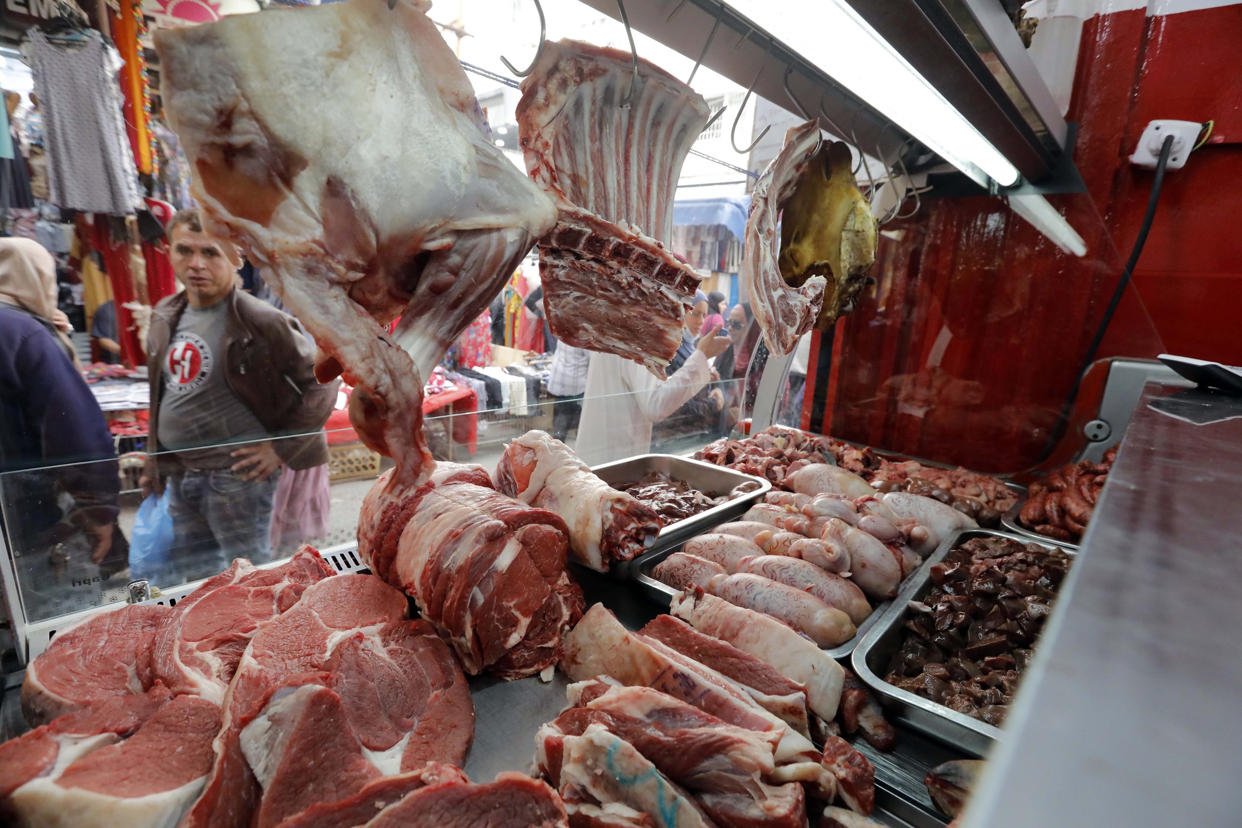 Viande rouge / Plus de 20.000 tonnes seront importées pour faire baisser les prix durant le Ramadhan