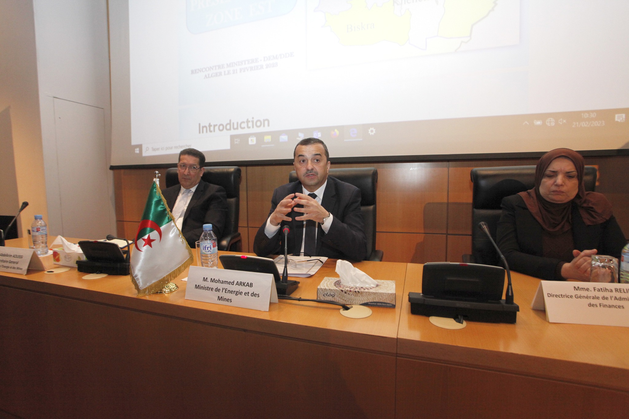 Energie et mines / Arkab annonce la mise en place d’un plan d’action pour raccorder 65.000 foyers à l’électricité et 180.000 autres au gaz en 2023