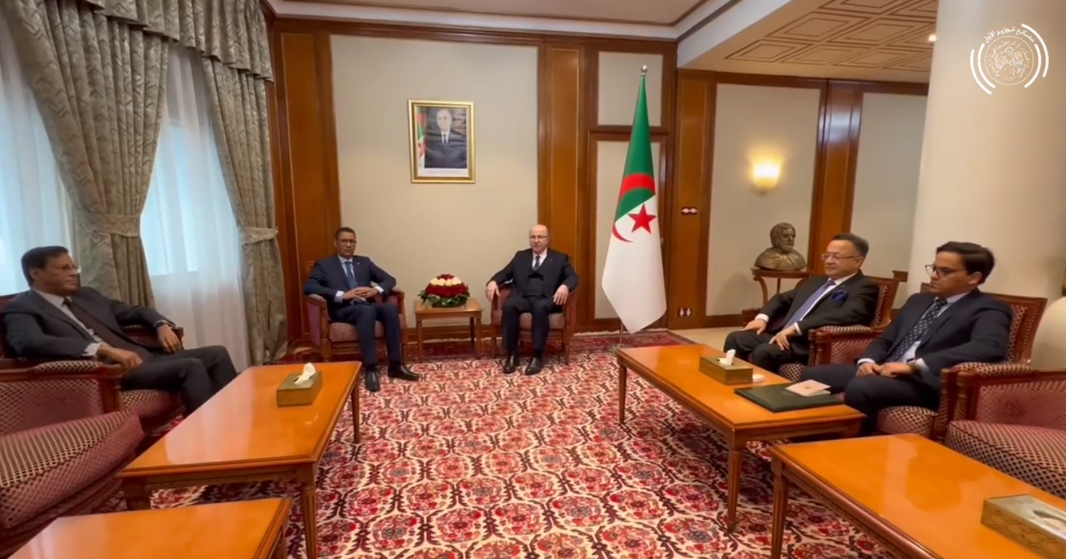 Algérie-Mauritanie / Le Premier ministre reçoit le ministre mauritanien de l’Enseignement supérieur et de la Recherche scientifique