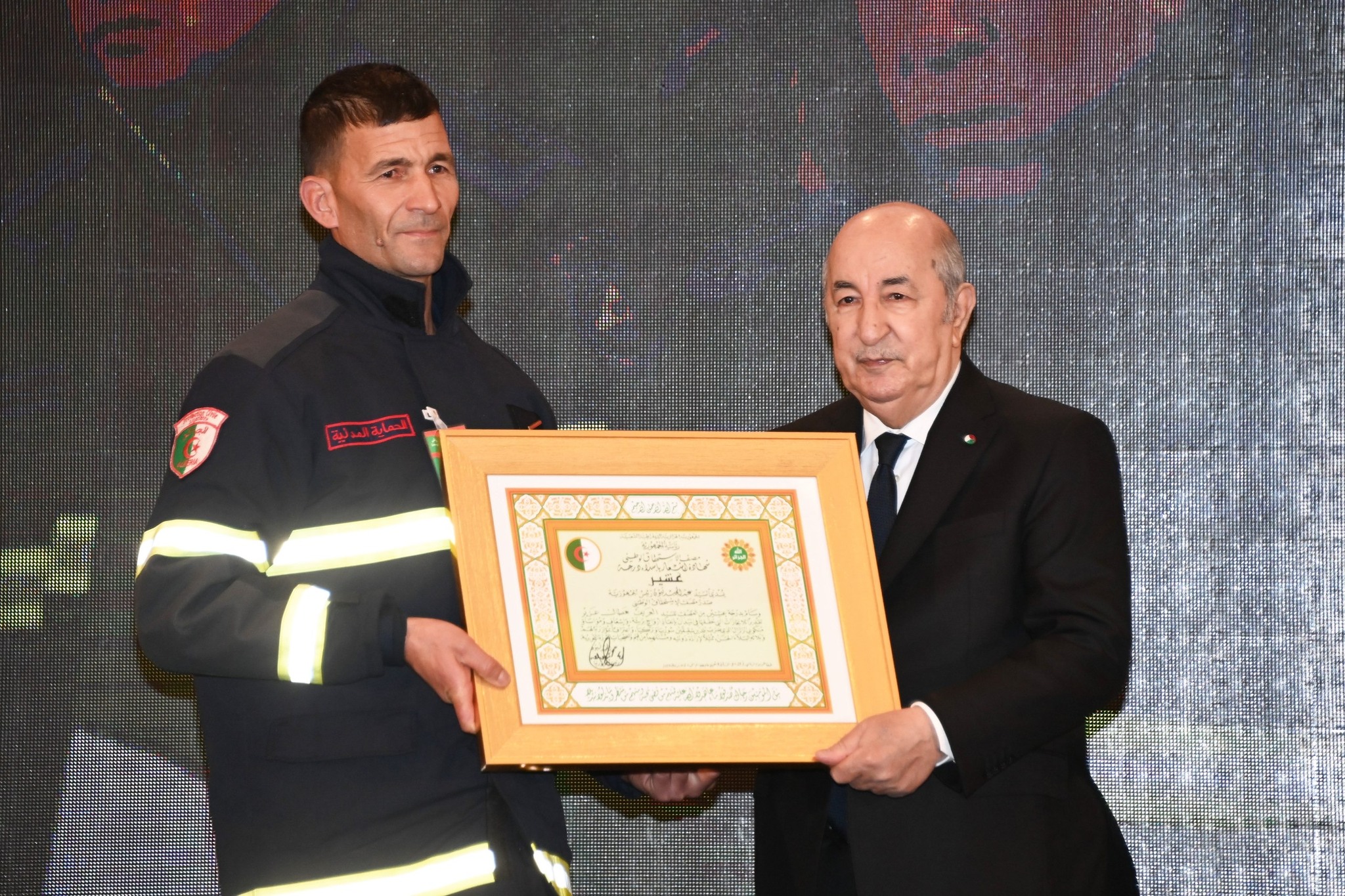 Ils ont fait preuve de bravoure et de sens du sacrifice en Syrie et en Turquie / Le Président de la République honore les membres de la mission algérienne de sauvetage