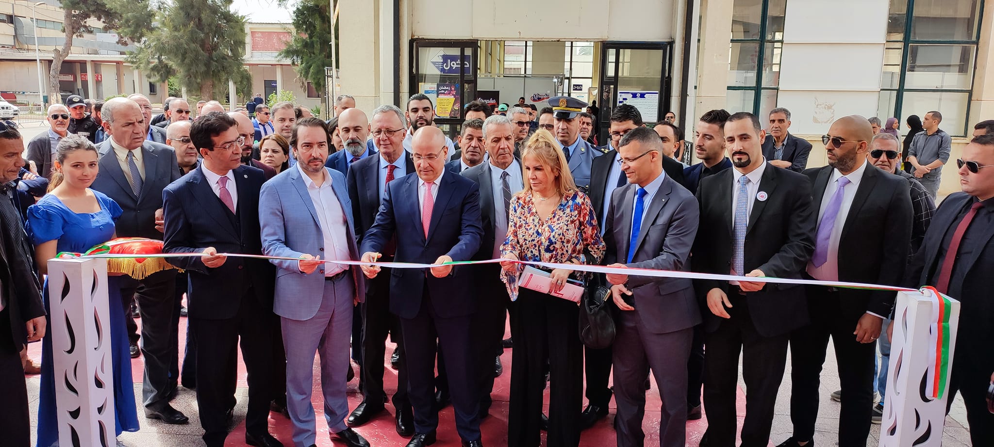 Zitouni hier au du salon nationale du textile / « L’Etat accompagne les créateurs de richesses et des postes d’emploi »