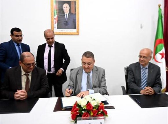 Centre de recherche en astronomie, astrophysique et géophysique (CRAAG) / Brahim Merad installe le nouveau DG