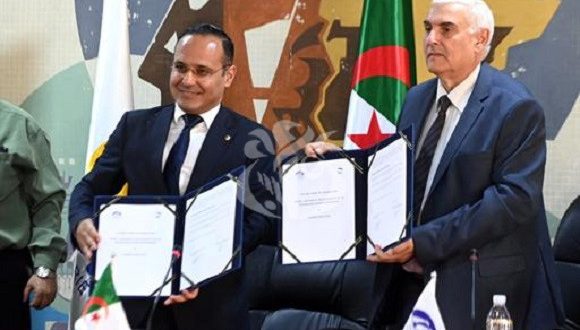 USTHB/Algérie Poste / Signature d’un accord sur la formation et la recherche
