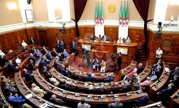 La concertation et la communication au service du citoyen / Des membres du Conseil de la nation insistent sur la nécessité de les renforcer