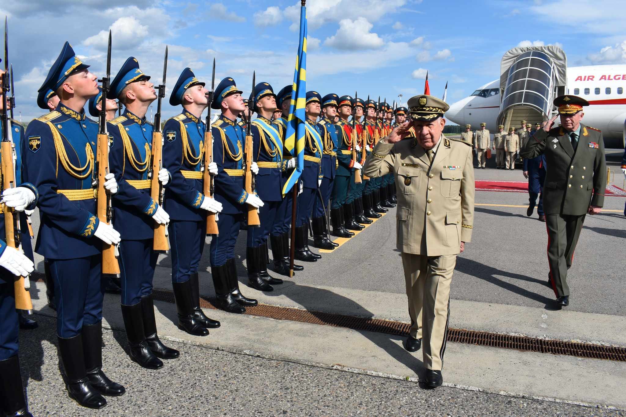 Le Général d’Armée Saïd Chanegriha entame une visite officielle en Russie