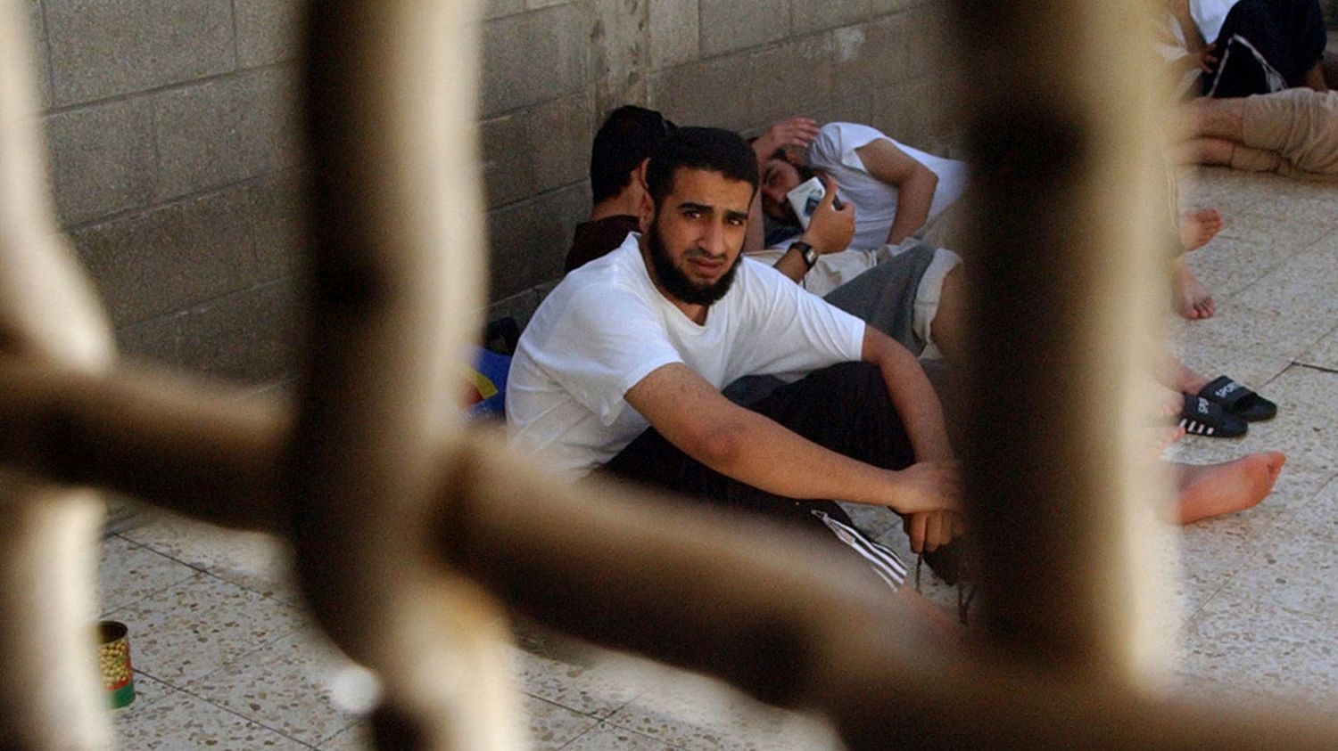 Palestine Occupée / Les instances et organisations palestiniennes dénoncent l’intensification des mesures pénitentiaires sionistes
