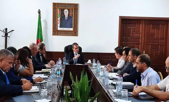 Produits alimentaires de large consommation / Réunion de la commission sectorielle chargée d’assurer leur disponibilité