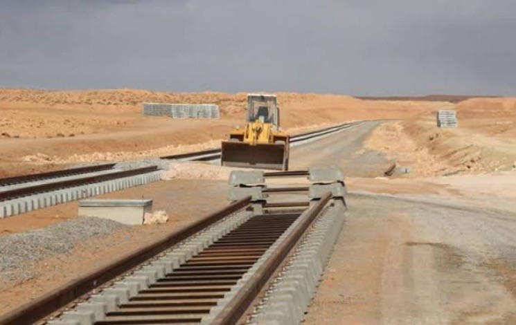 La ligne ferroviaire Gara Djebilet-Bechar vue par des spécialistes / Des perspectives économiques prometteuses, et une ouverture commerciale avec les pays voisins