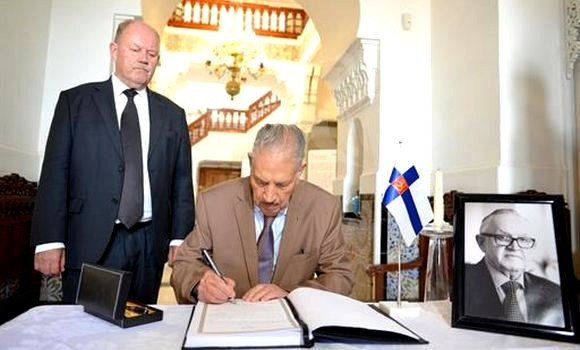 Décès de l’ancien président finlandais Martti Ahtisaari / Goudjil signe le registre de condoléances