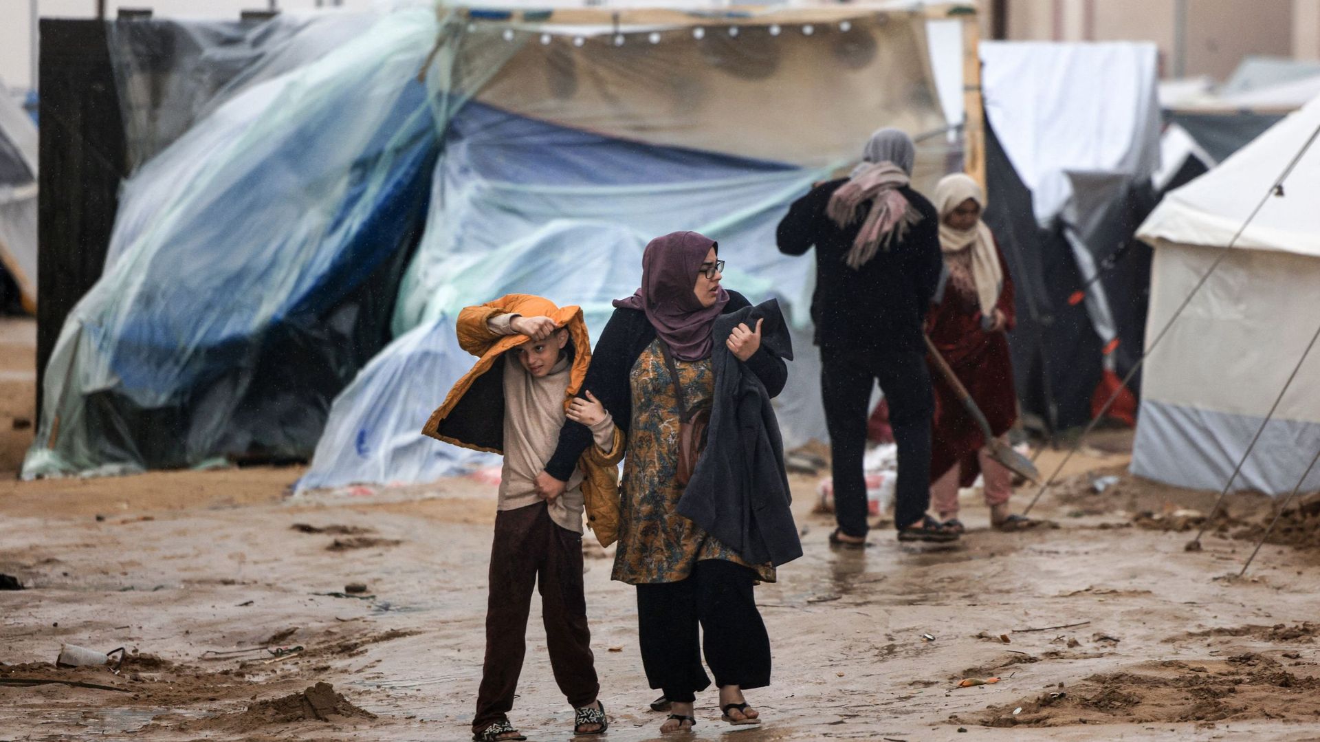 Bombardements, privations d’eau et de nourriture, maladies et froid hivernal / Les Palestiniens vivent le plus sombre chapitre de leur histoire depuis 1948, affirme le patron de l’UNRWA