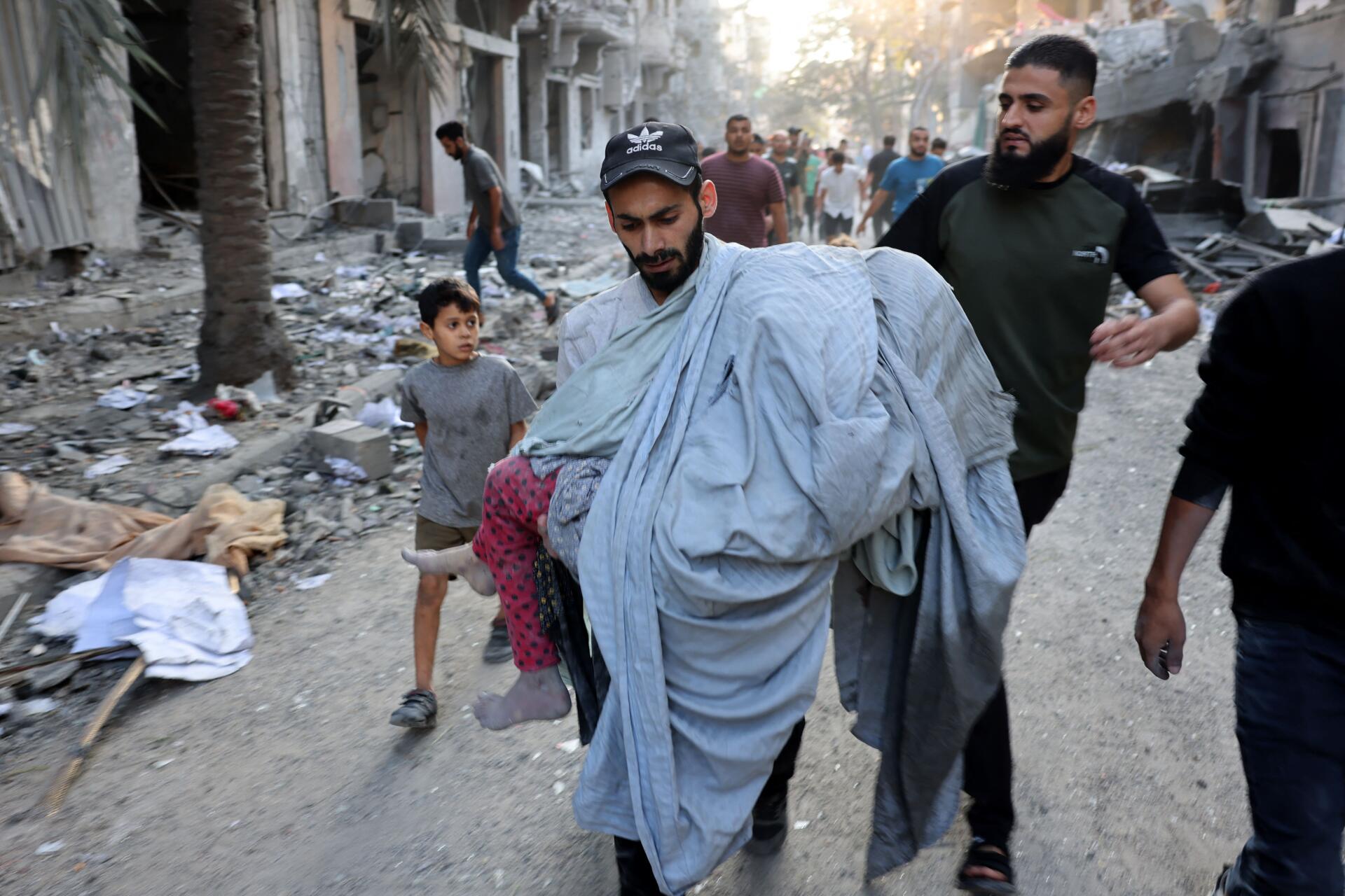 Les civils de la bande de Ghaza toujours bombardés / L’Algérie appelle l’ONU à se réunir pour donner un effet exécutoire au prononcé de la CIJ