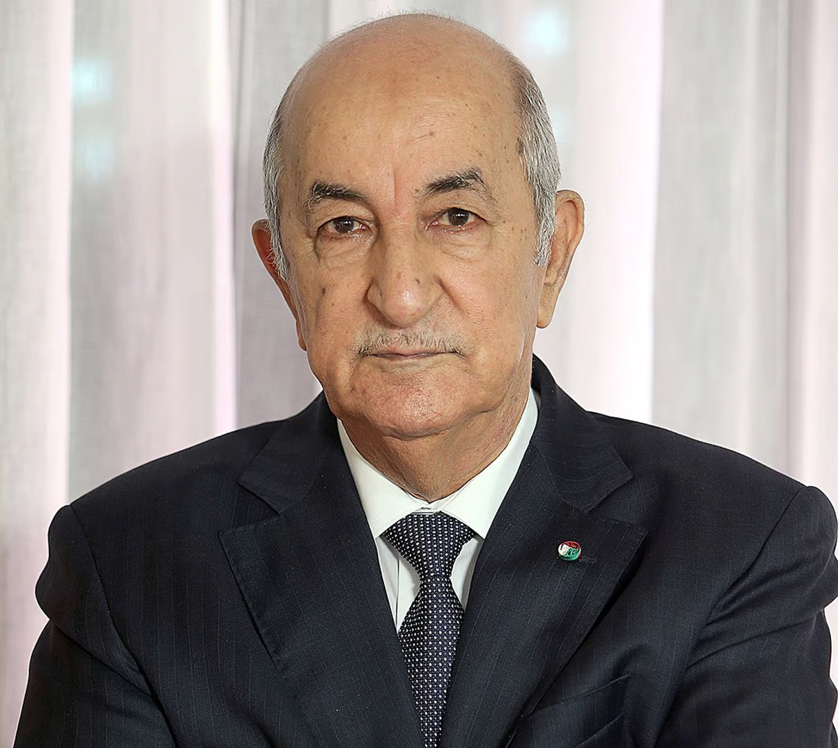 Le  président de la République dans son message à l’occasion du 62e anniversaire de la Fête de la Victoire / Nous sommes plus que jamais résolus à avancer, dans l’Algérie nouvelle, pour atteindre les objectifs tracés par le message de Novembre