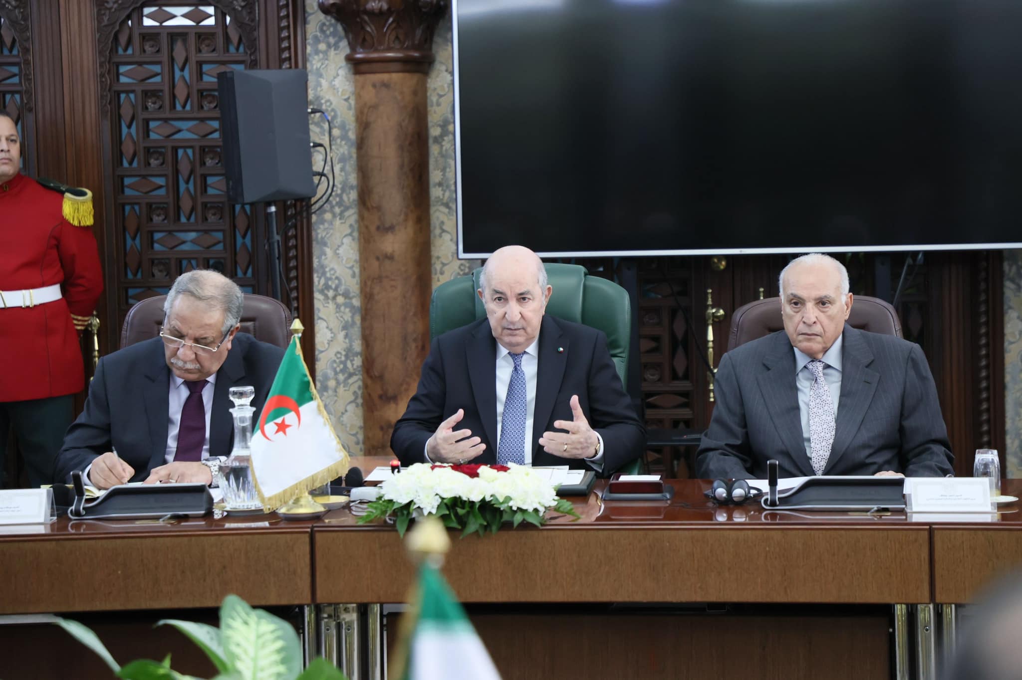Algérie/Iran / Le Président de la République déterminé à hisser la coopération à la hauteur de la volonté politique des deux pays