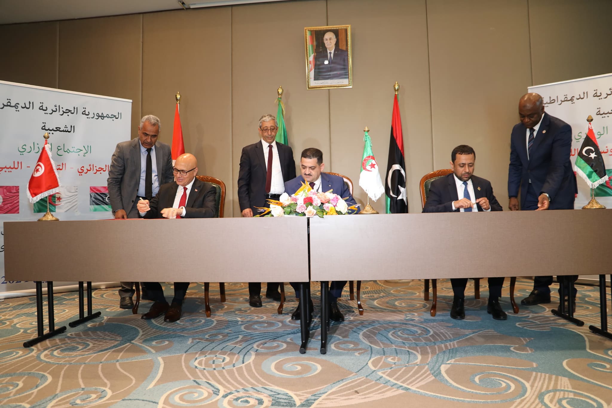 Algérie-Tunisie-Libye     Signature d’un accord portant gestion des eaux souterraines communes