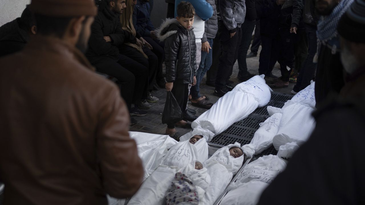 Le bilan de l’agression sioniste s’élève à 34.654 martyrs / Le génocide continue à Ghaza sur fond de parodie pour une trêve