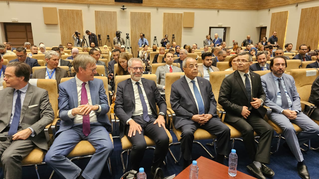 Pour réduire la disparité dans les échanges commerciaux / Aoun souligne l’importance d’élargir et de renforcer les investissements entre l’Algérie et l’Europe