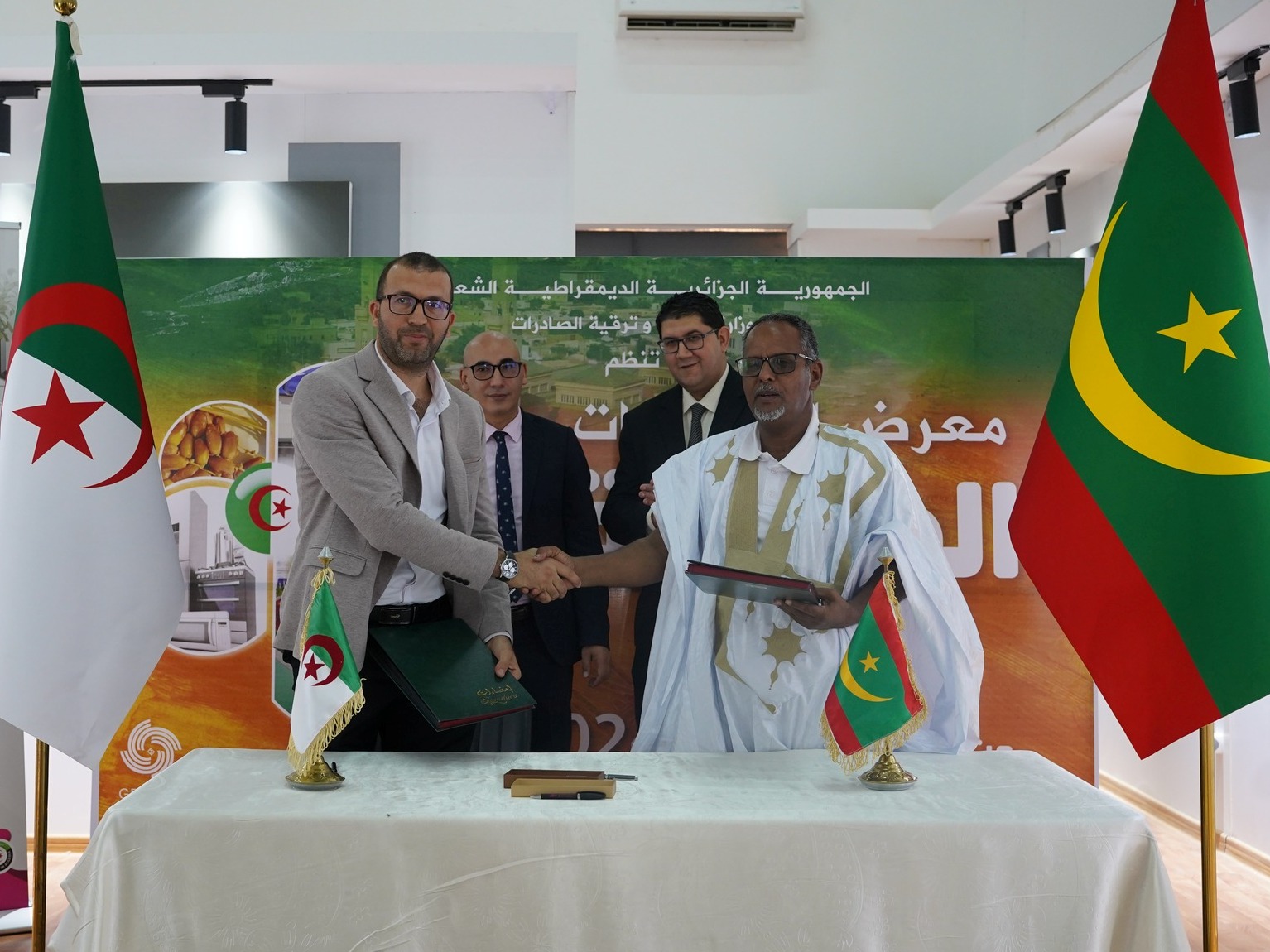 Foire des produits algériens à Nouakchott / Sept accords de coopération signés entre des opérateurs économiques algériens et mauritaniens