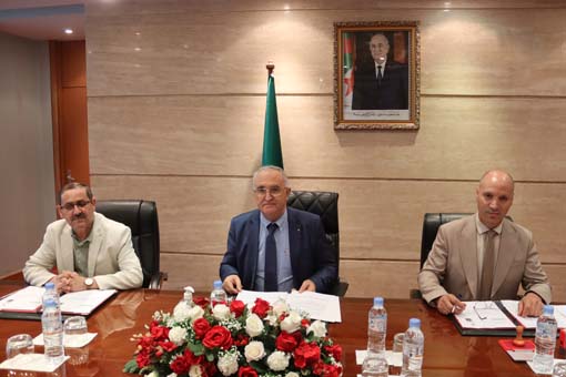 Finances/Signature d’une convention de coopération entre la CTRF et la DGD