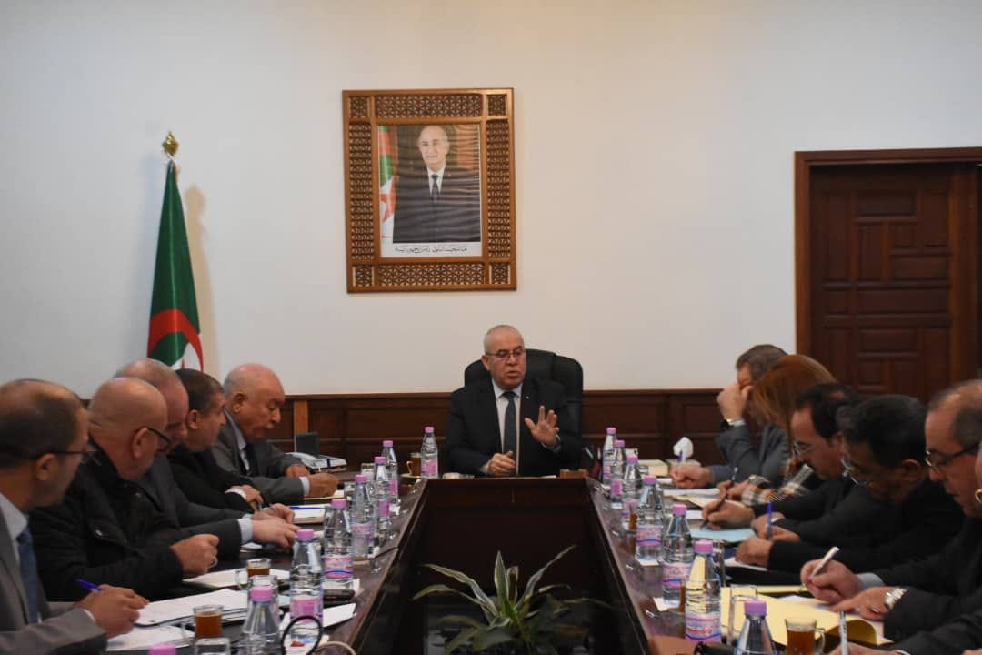 Régularisation du foncier agricole / Cherfa préside l’installation d’une Commission nationale