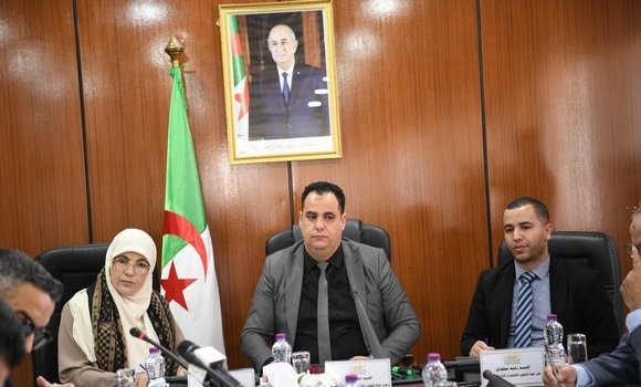 Amendement de la loi sur le Tribunal des conflits / La Commission des affaires juridiques de l’APN auditionne un conseiller auprès de la Cour suprême   