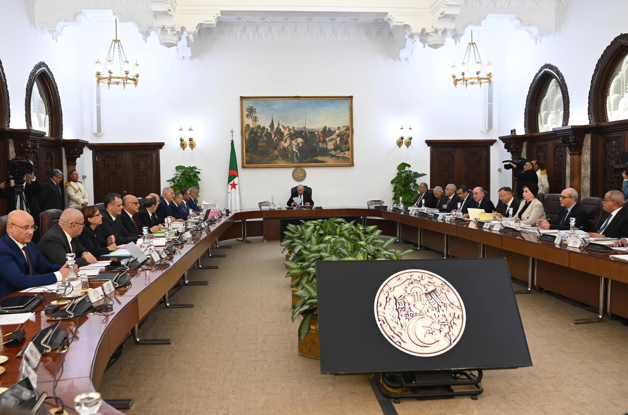 Tenue hier d’un Conseil des ministres / A l’ordre du jour, notamment, le projet de loi réglementant les activités minières et la retraite des fonctionnaires de l’éducation nationale