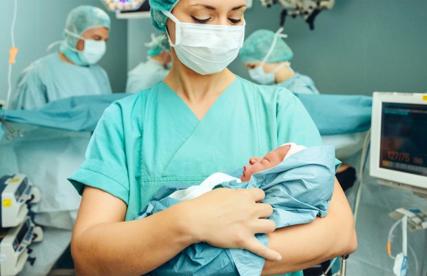 Santé maternelle et infantile / Un hommage pour une profession noble et essentielle