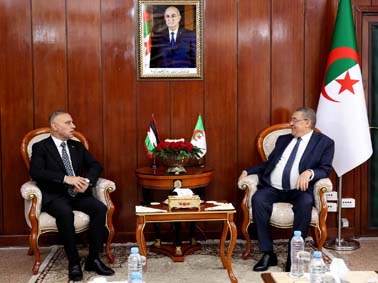 Audiences au Ministère de l’Intérieur / Merad reçoit l’ambassadeur de l’Etat de Palestine en Algérie