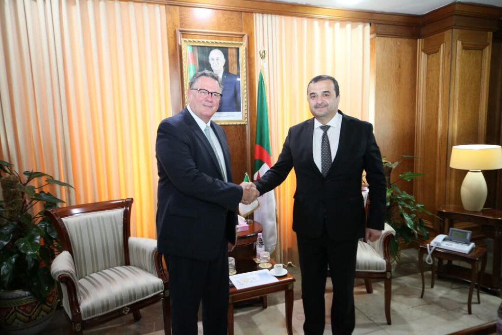 Examen des perspectives de coopération avec l’entreprise japonaise Mitsubishi Power Aero