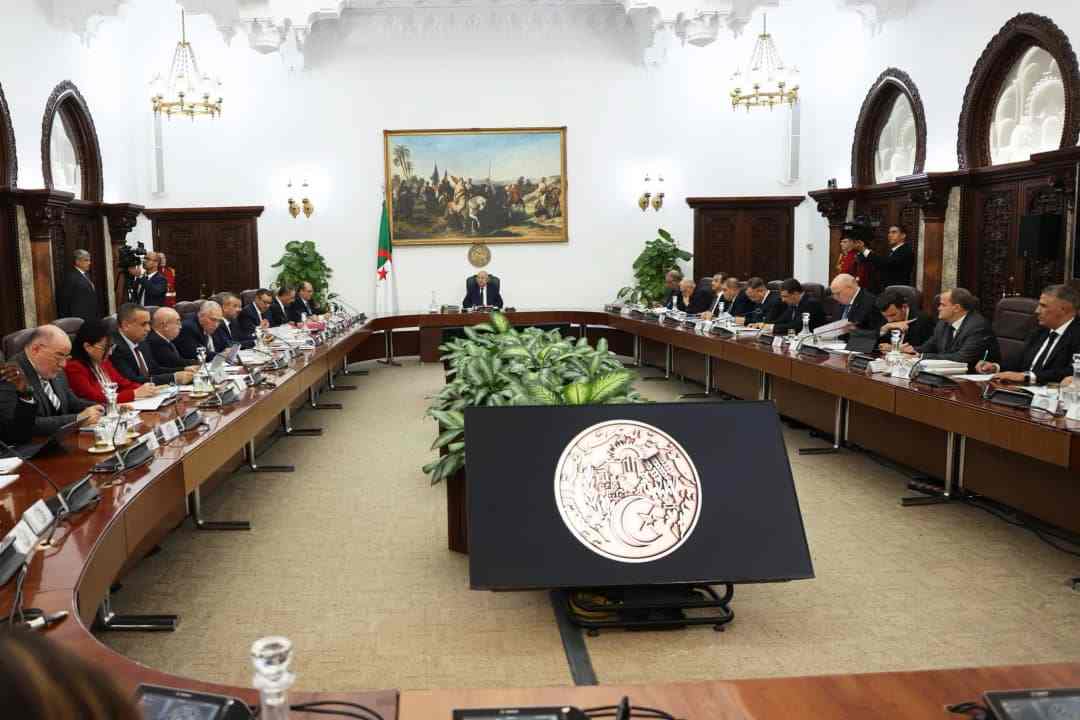 Des partis politiques saluent aussi la décision du président de la République