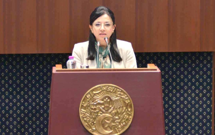 Contrôle des produits importés / Réception de 8 laboratoires mobiles fabriqués en Algérie