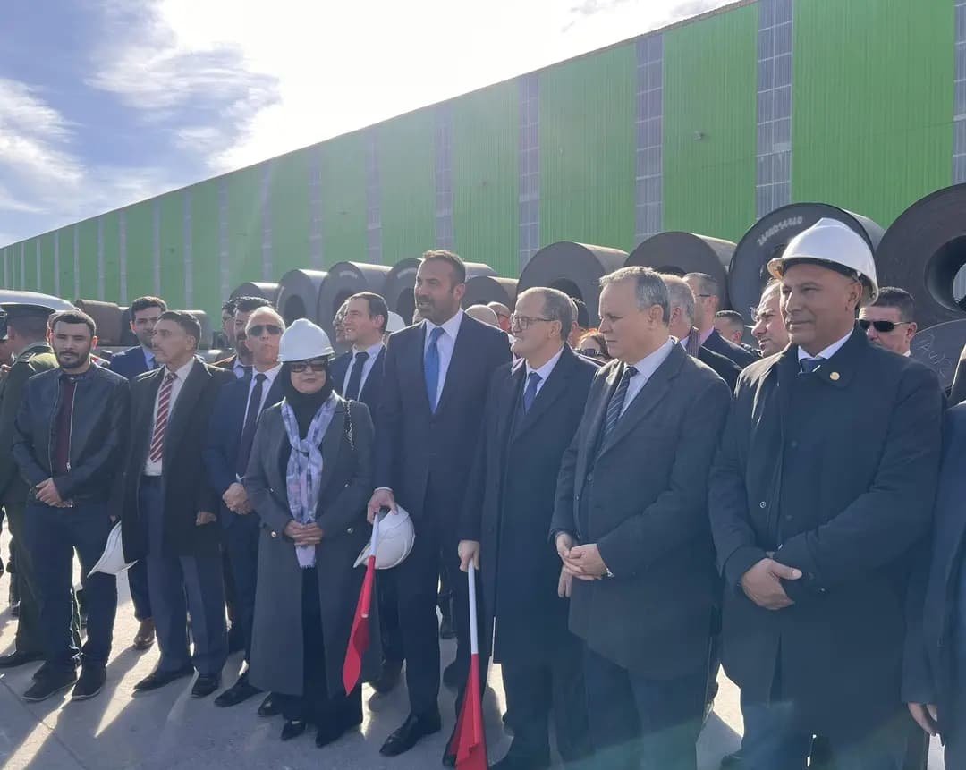 Exportation de tôles d’acier du complexe Tosyali / Rezig supervise le lancement de la première opération