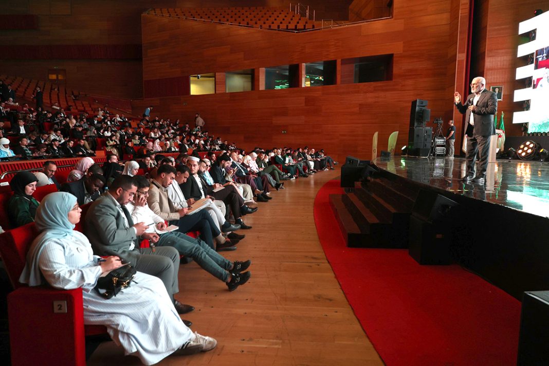 Mobilisation nationale en faveur de l’engagement et de l’innovation des jeunes/ Clôture du premier forum des jeunes leaders à Oran