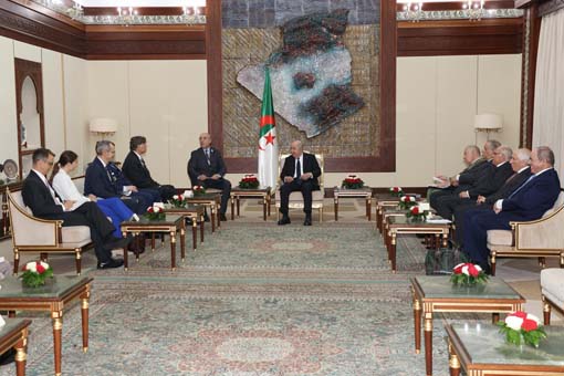 Audience présidentielle/Le président de la République reçoit le Secrétaire d’Etat adjoint américain et le Commandant de l’Africom