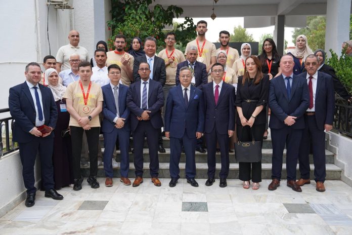 Huawei ICT Competition 2025-2026 / Les étudiants algériens lauréats célébrés par Kamel Baddari