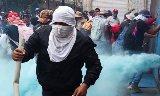 À J-10 du match d’ouverture de la coupe du monde/Une manifestation d’enseignants réprimée violemment à Mexico