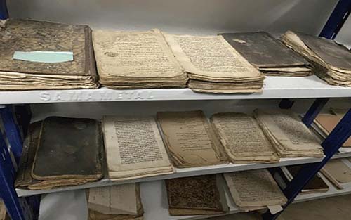 Patrimoine écrit en péril/Sauvegarde numérique des trésors manuscrits d’Oran