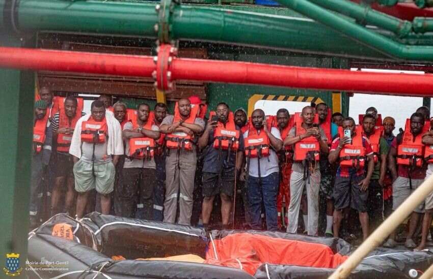 Gabon / Quatre personnes toujours recherchées après le naufrage d’une plateforme pétrolière