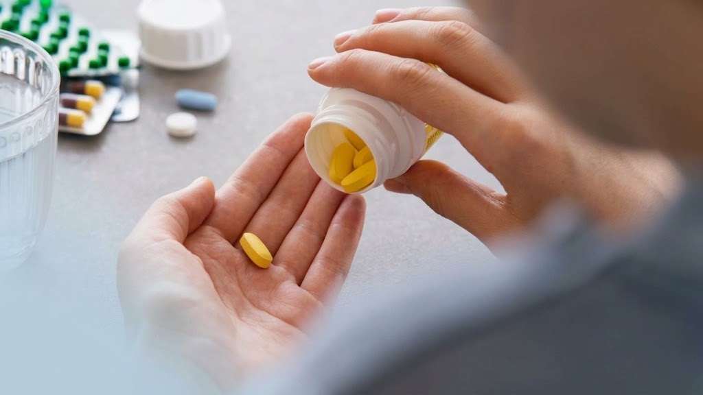 Automédication // Alerte sur l’usage abusif des antibiotiques